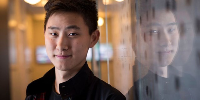 Alexandr Wang được kỳ vọng sẽ l&agrave;m n&ecirc;n tương lai c&ocirc;ng nghệ với Scale AI, tương tự như Mark Zuckerberg đ&atilde; thay đổi thế giới với Facebook. Ảnh: Getty